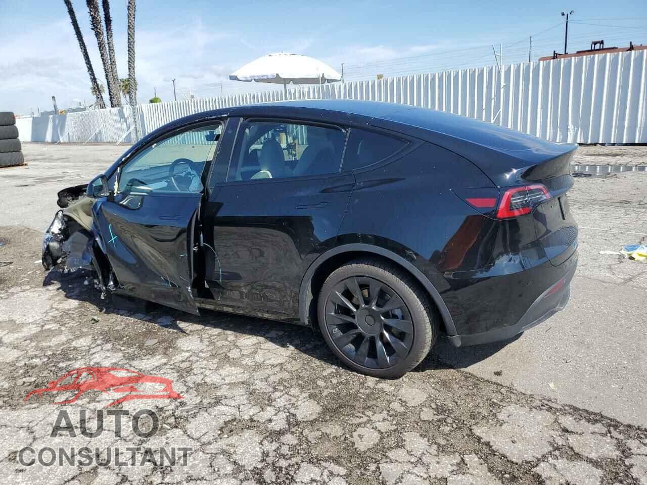 TESLA MODEL Y 2023 - 7SAYGDEE0PA119611