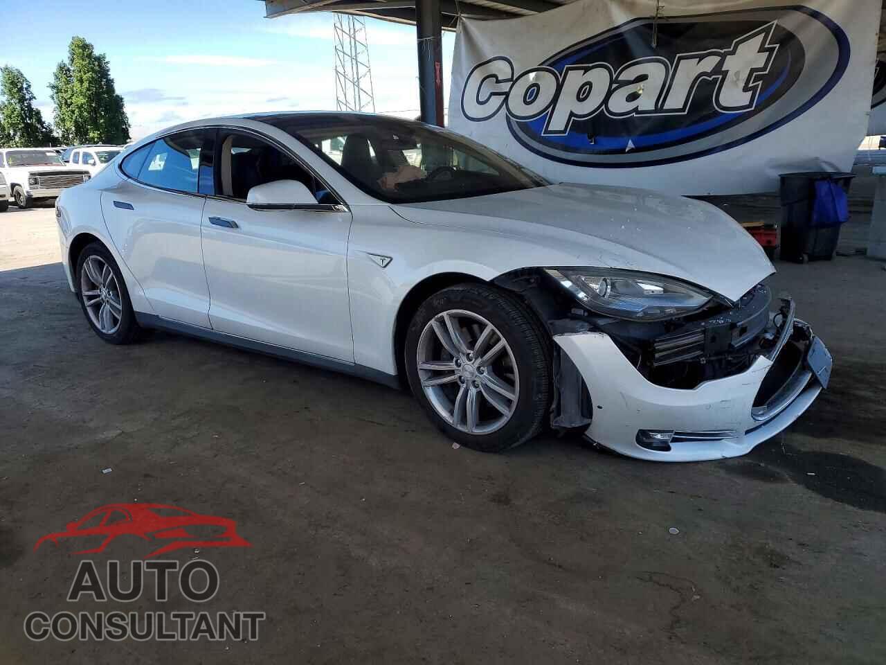 TESLA MODEL S 2015 - 5YJSA1H14FF083838
