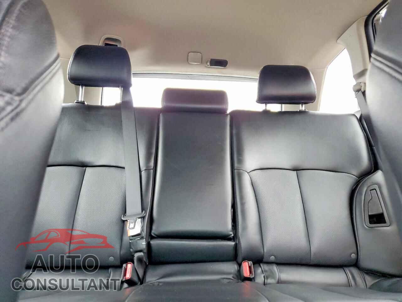SUBARU OUTBACK 2013 - 4S4BRGLC7D3247755