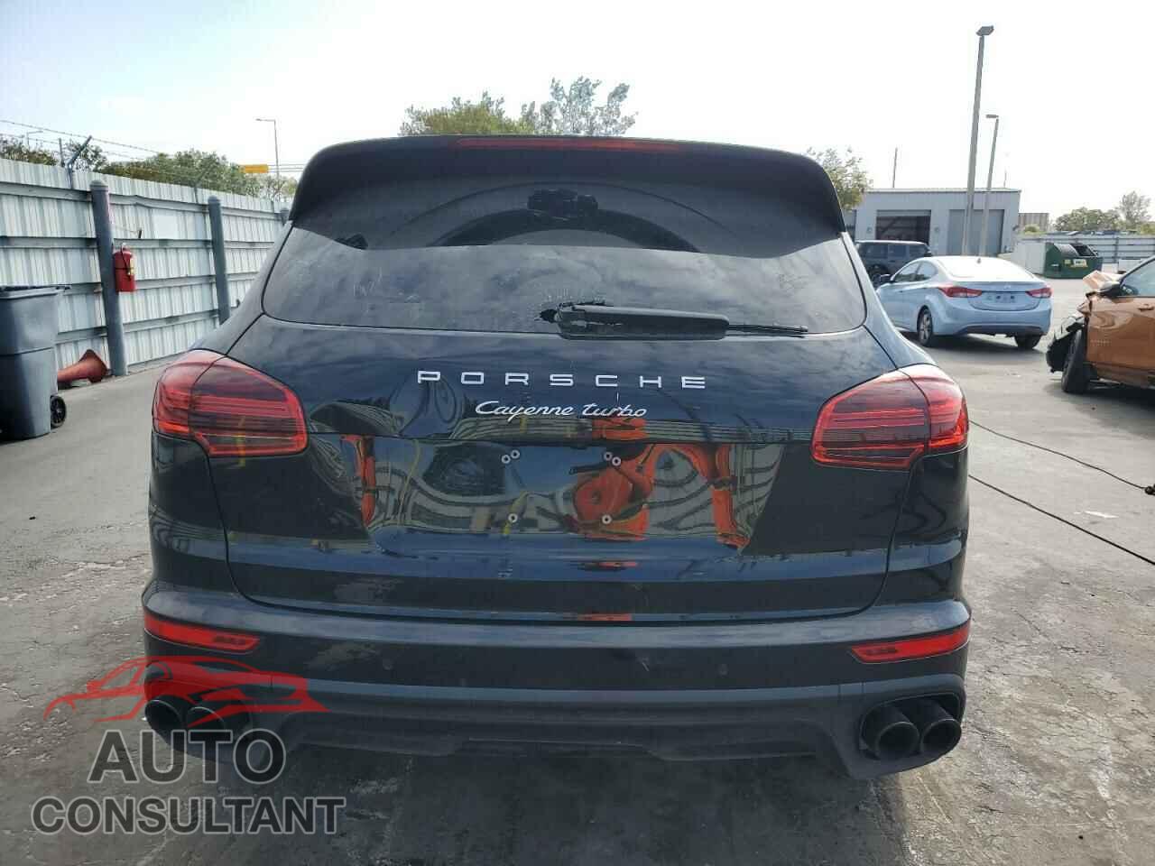 PORSCHE CAYENNE 2016 - WP1AC2A28GLA88956