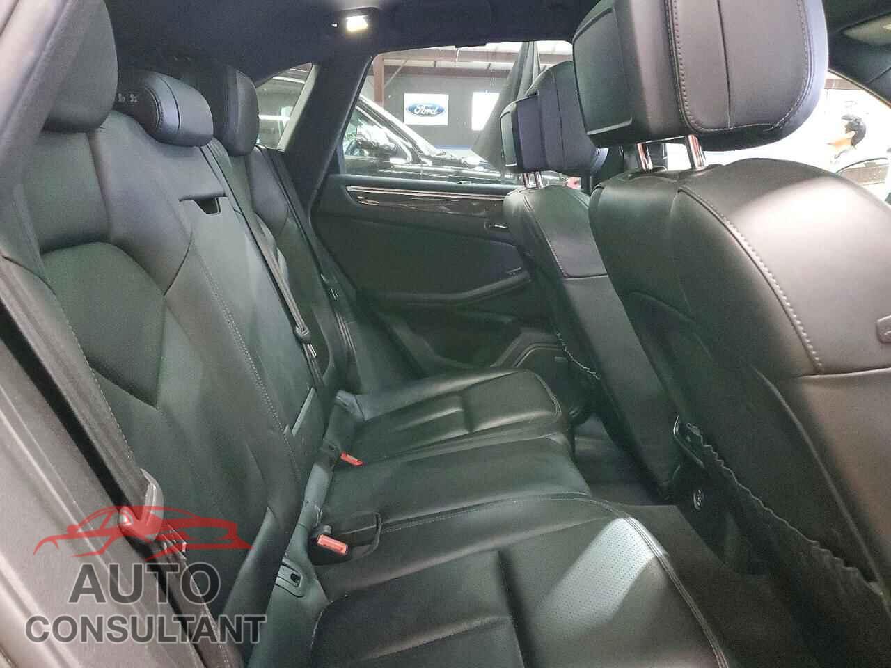 PORSCHE MACAN 2017 - WP1AB2A53HLB17200
