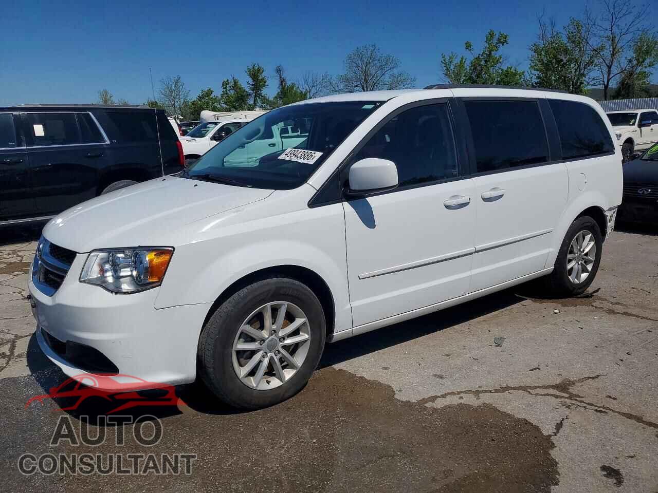 DODGE CARAVAN 2015 - 2C4RDGCG8FR557024