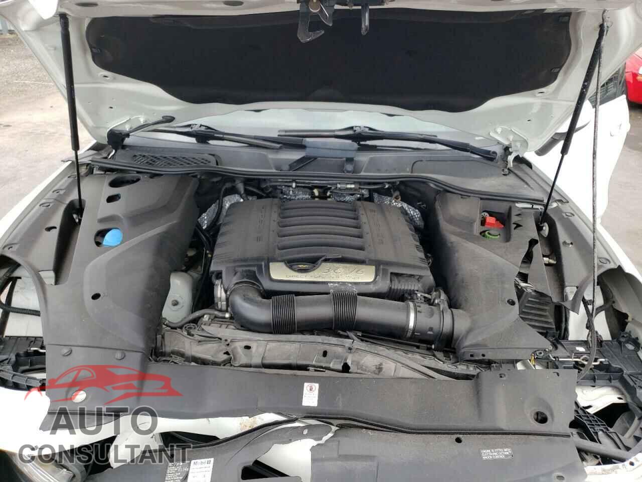 PORSCHE CAYENNE 2016 - WP1AA2A20GLA08149