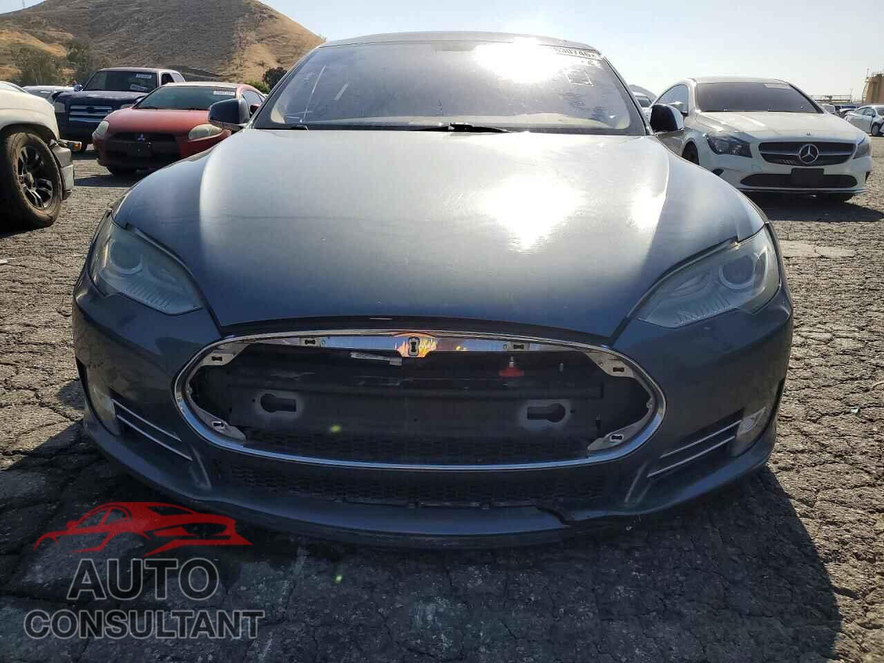 TESLA MODEL S 2012 - 5YJSA1DN3CFP02871