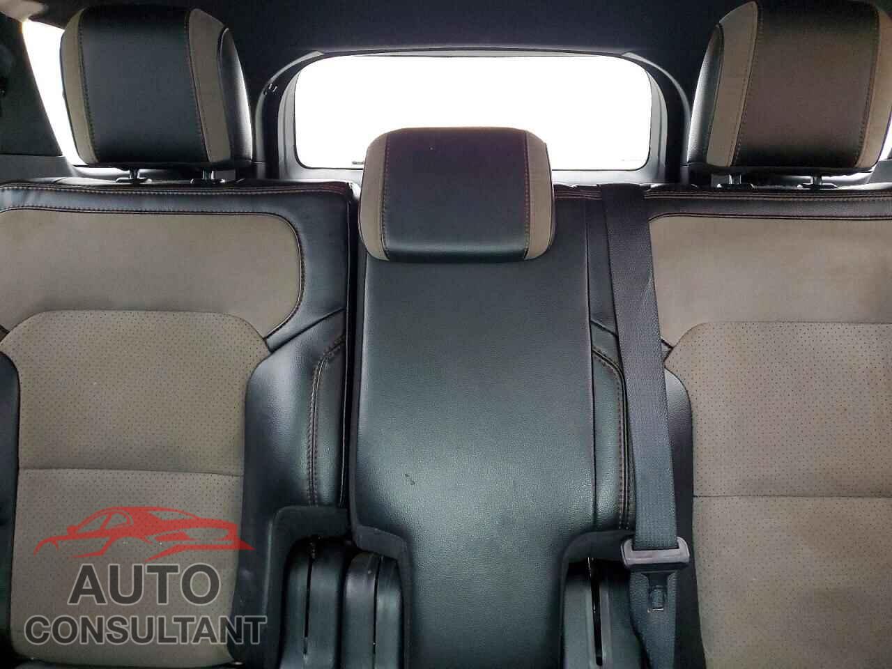 FORD EXPLORER 2017 - 1FM5K8D80HGC50870