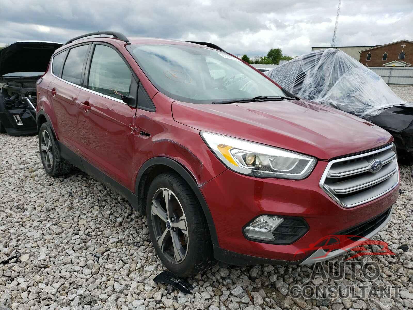 FORD ESCAPE 2017 - 1FMCU0GDXHUA37437