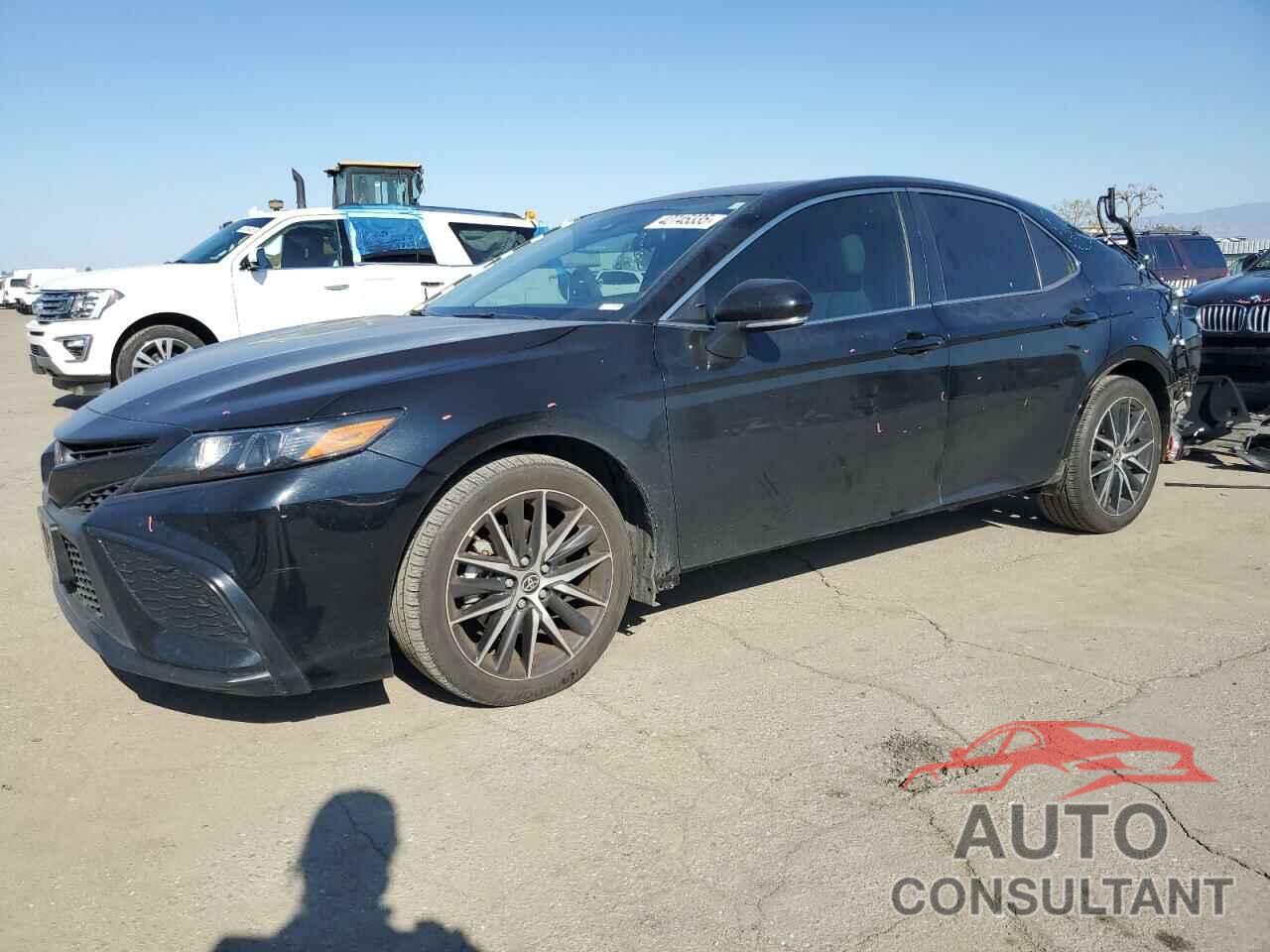 TOYOTA CAMRY 2023 - 4T1G11BK2PU101927