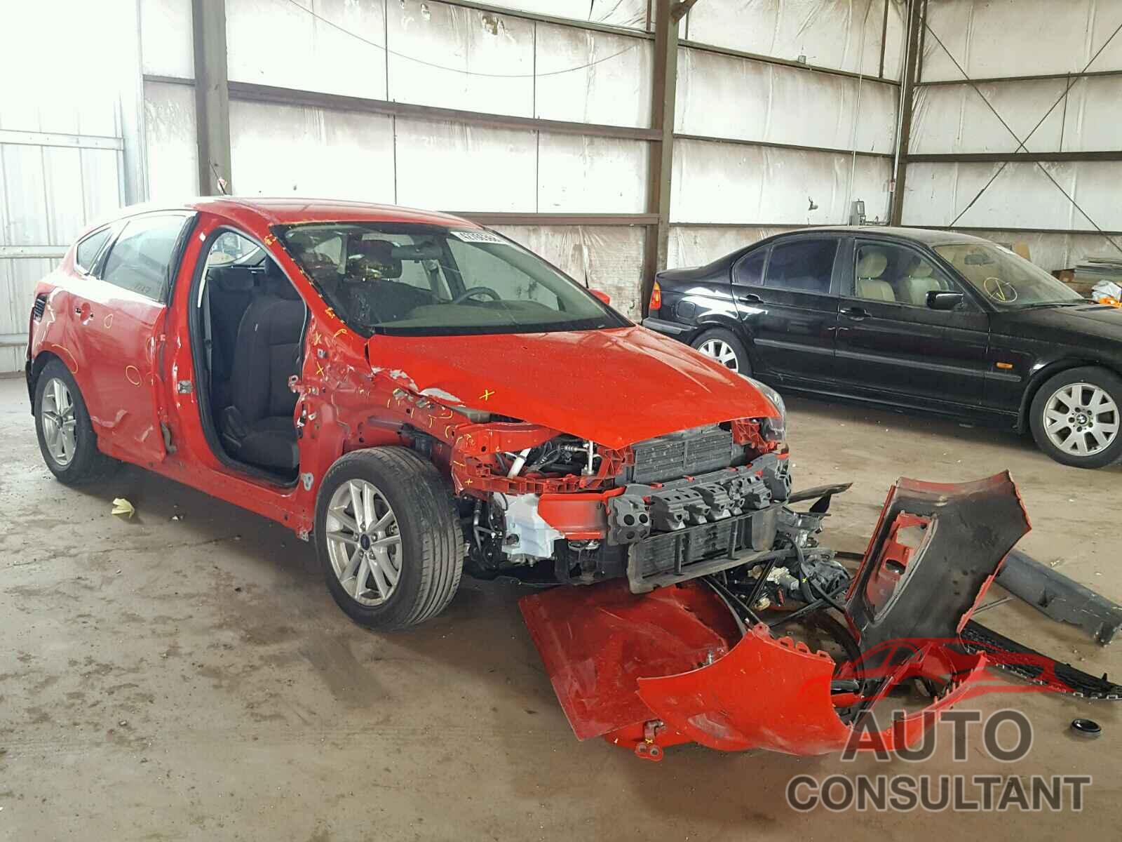 FORD FOCUS 2015 - 1FADP3K2XFL368888
