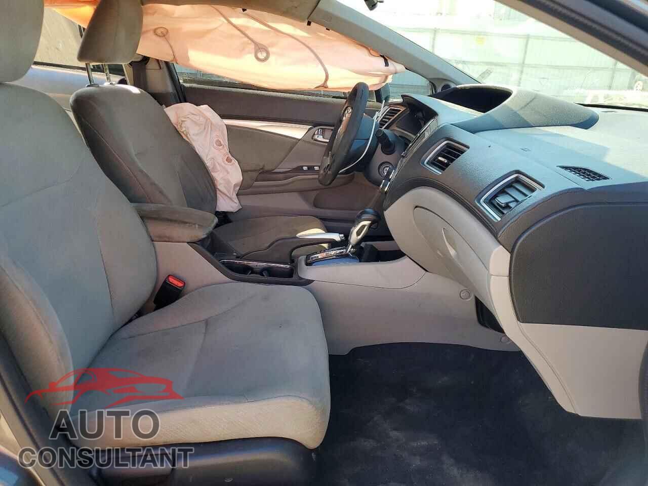HONDA CIVIC 2013 - 2HGFB2F82DH513301