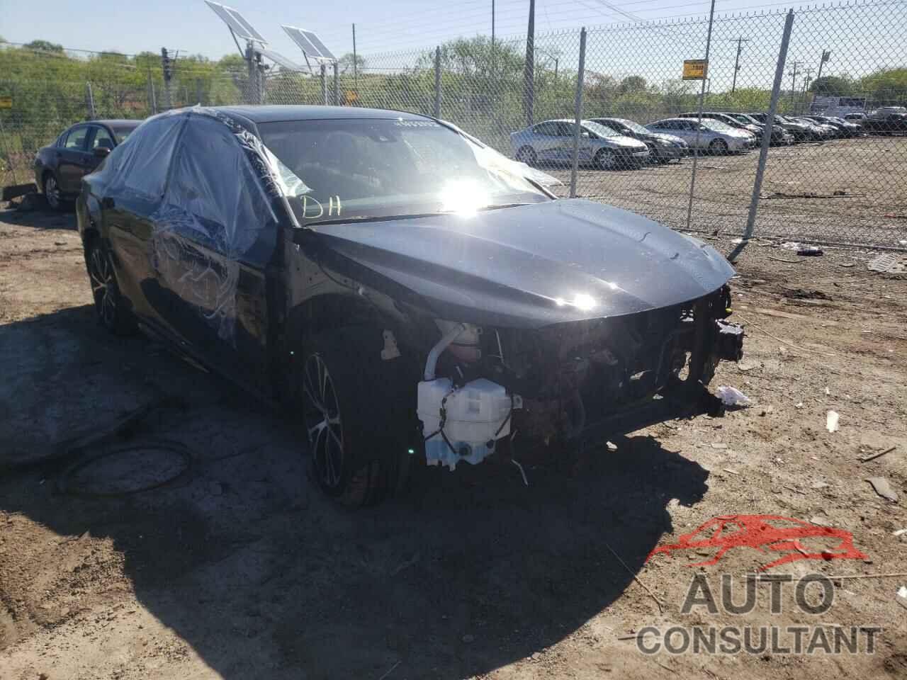 TOYOTA CAMRY 2018 - JTNB11HK9J3002214