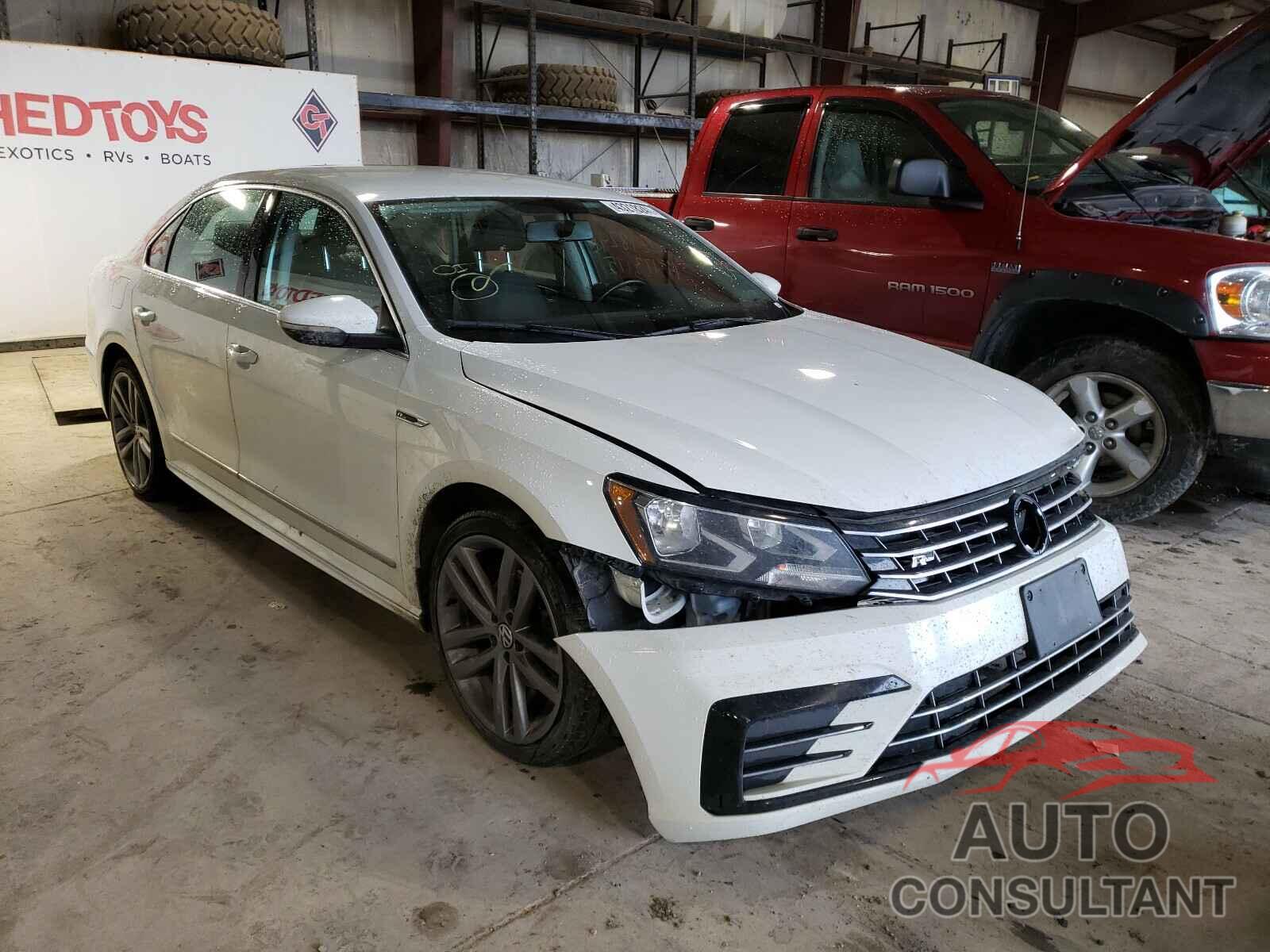 VOLKSWAGEN PASSAT 2017 - 1VWDT7A33HC017442
