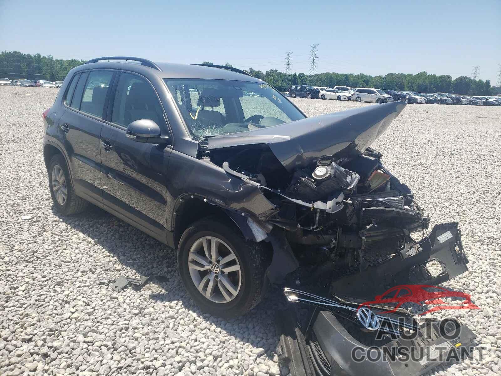 VOLKSWAGEN TIGUAN 2016 - WVGAV7AX5GW604740