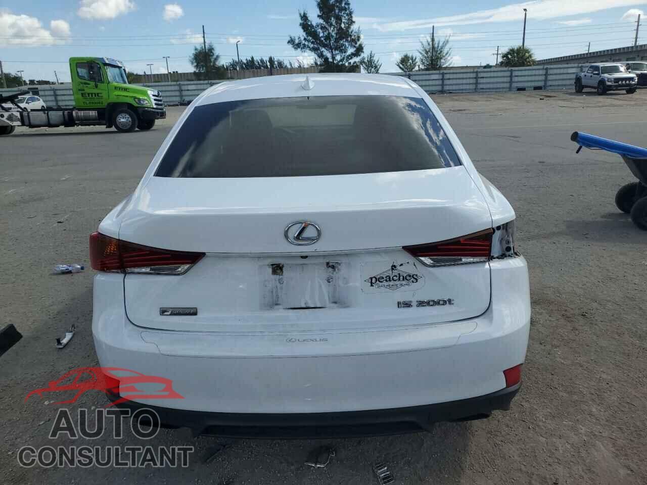 LEXUS IS 2017 - JTHBA1D29H5058225