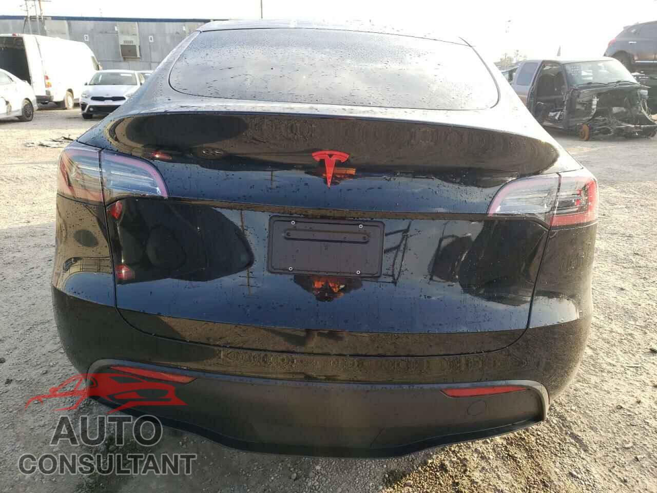 TESLA MODEL Y 2023 - 7SAYGDED7PF942241