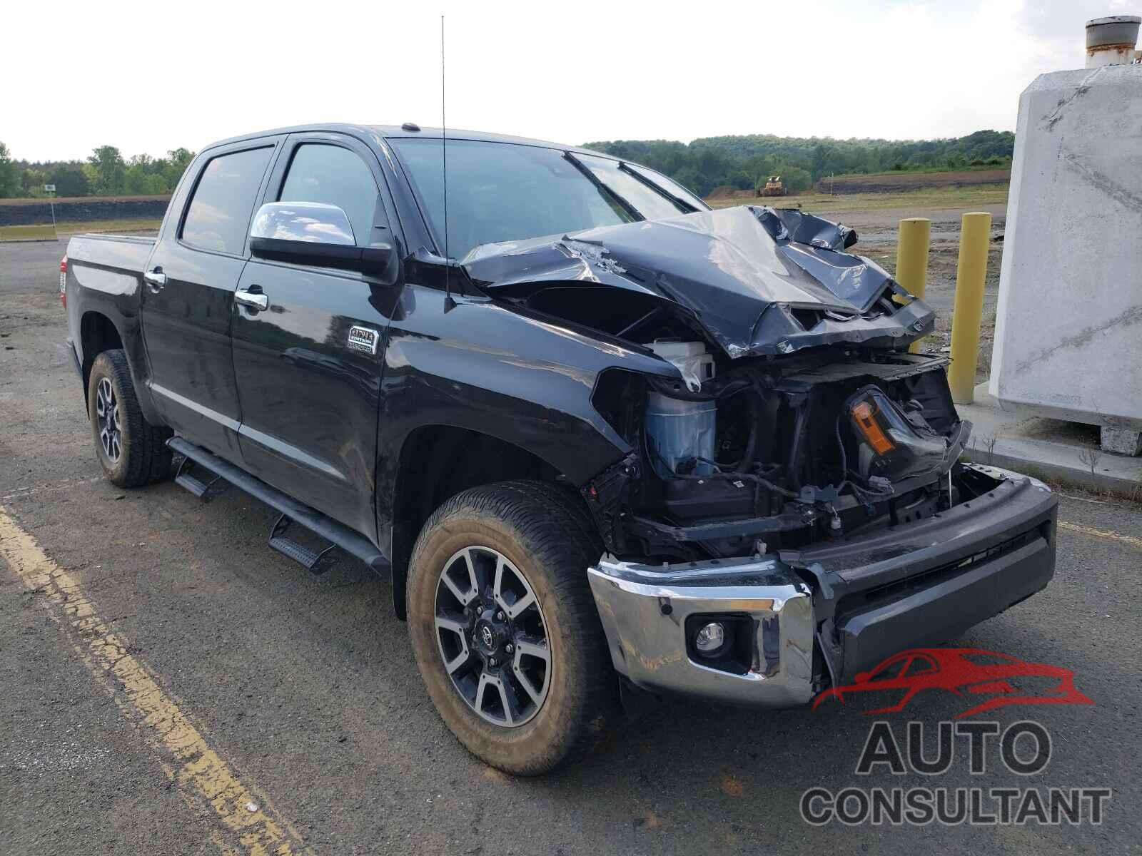 TOYOTA TUNDRA 2019 - 5TFAY5F18KX845781