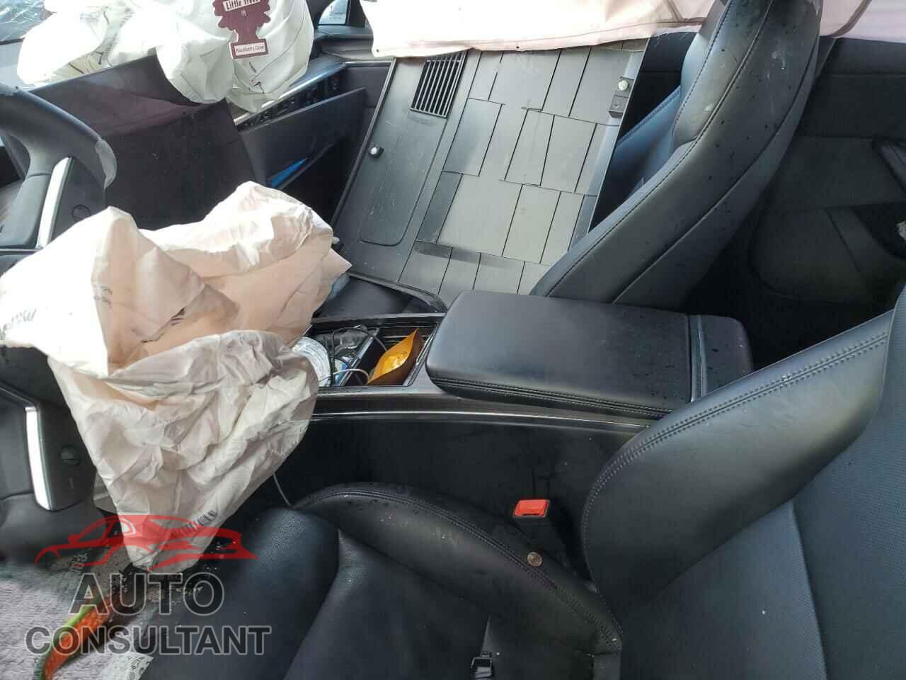 TESLA MODEL S 2021 - 5YJSA1E5XMF433428