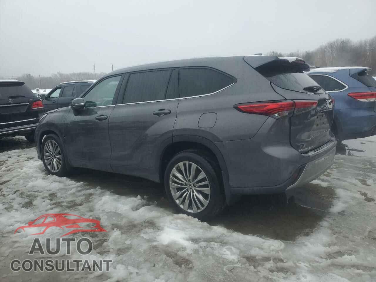 TOYOTA HIGHLANDER 2021 - 5TDFZRBH4MS138036