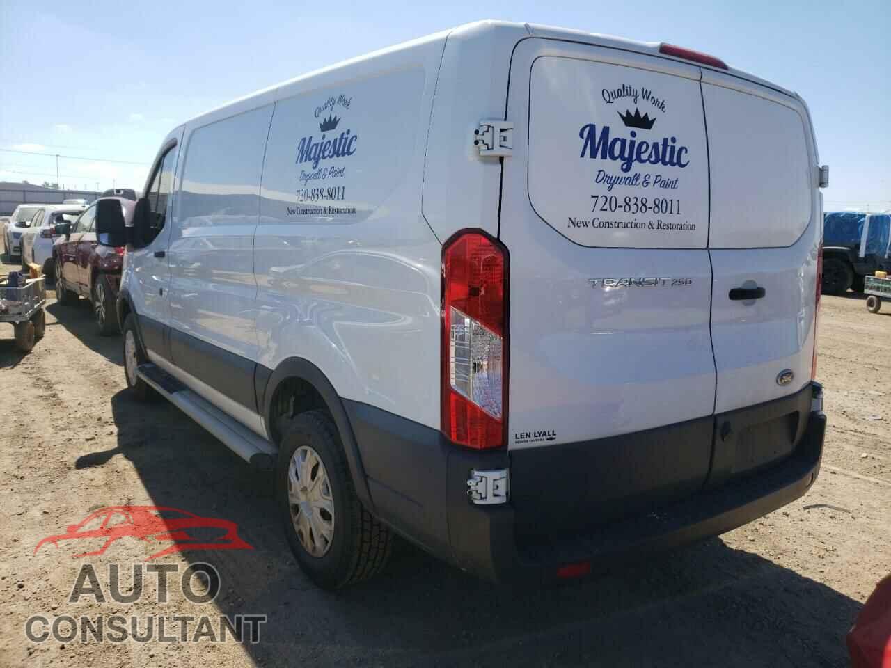 FORD TRANSIT CO 2017 - 1FTYR1ZM5HKA78651