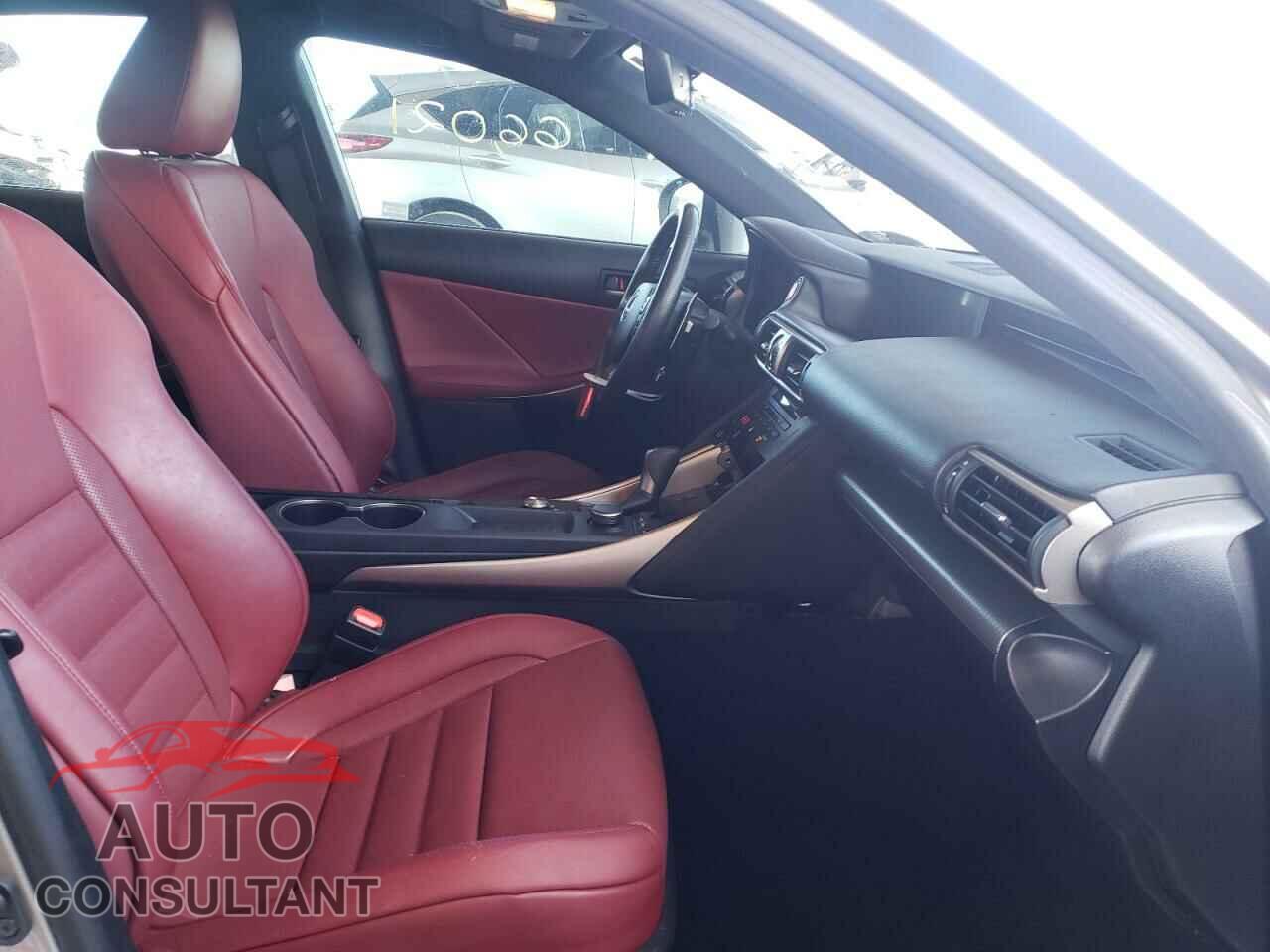 LEXUS IS 2017 - JTHBA1D25H5060893