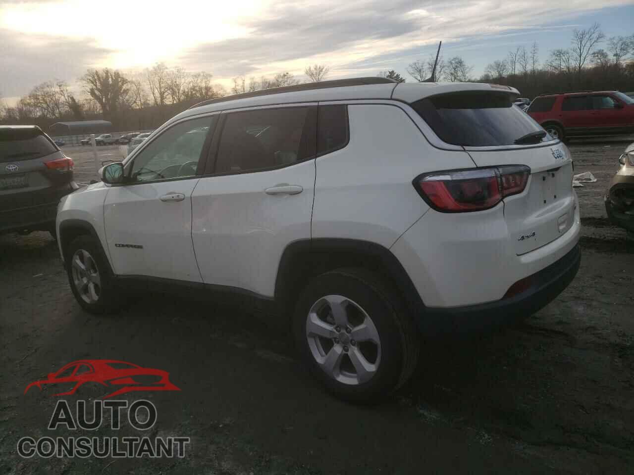 JEEP COMPASS 2019 - 3C4NJDBB9KT839501