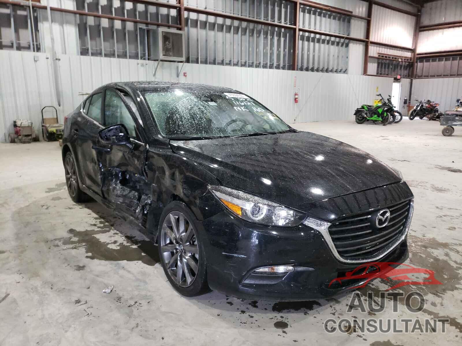 MAZDA 3 2018 - 3MZBN1V37JM208455