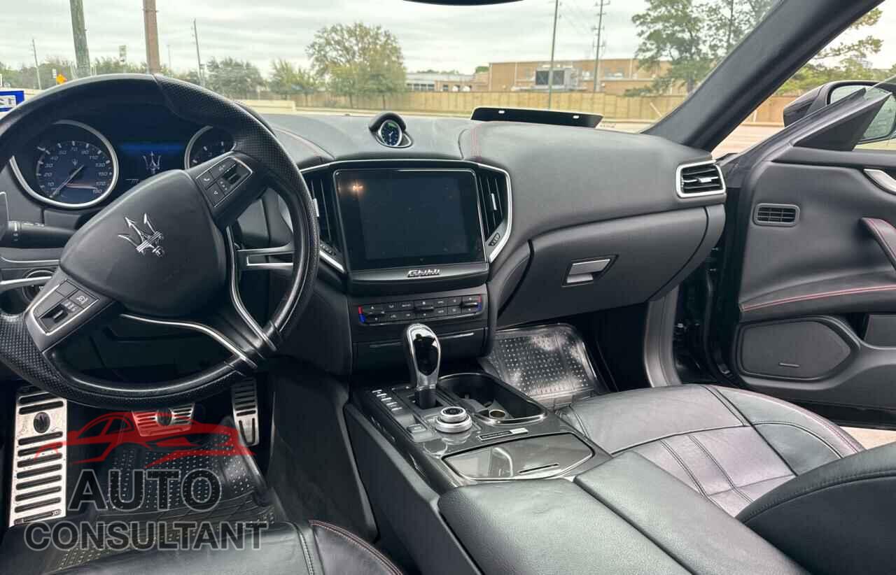 MASERATI ALL MODELS 2017 - ZAM57RSS8H1249863