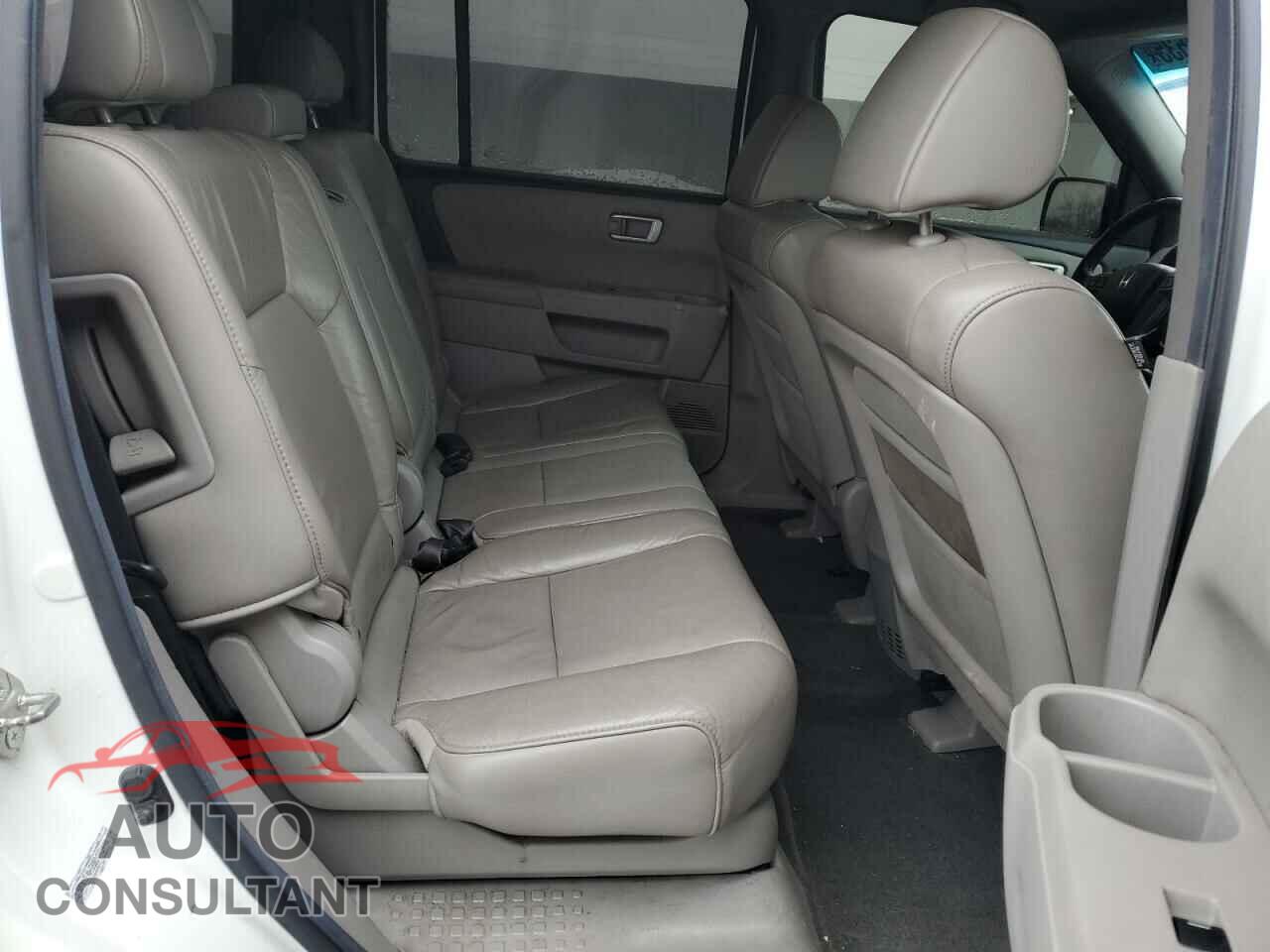 HONDA PILOT 2011 - 5FNYF4H55BB093403