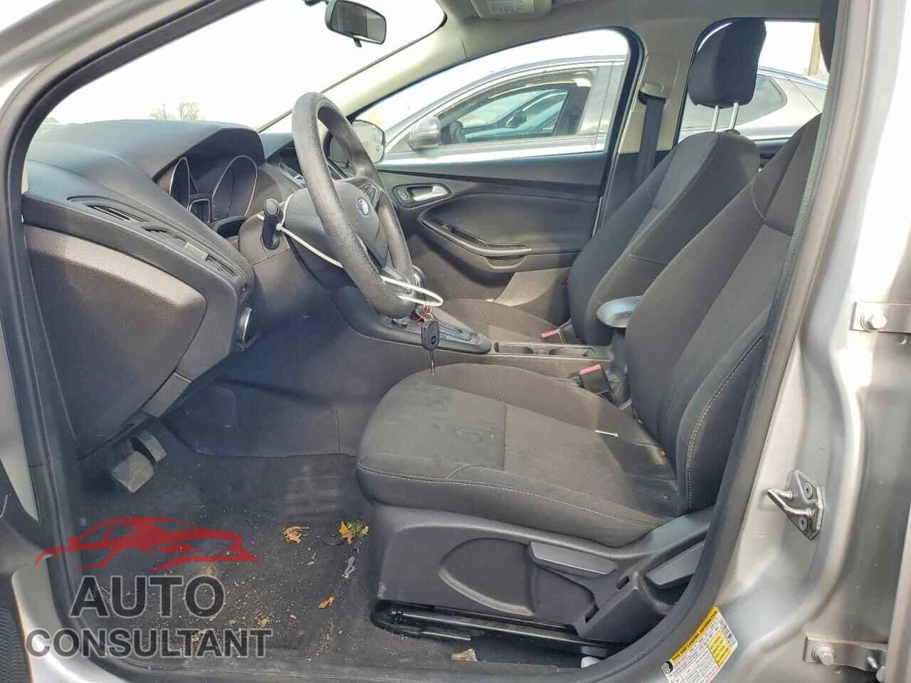 FORD FOCUS 2017 - 1FADP3F20HL286309