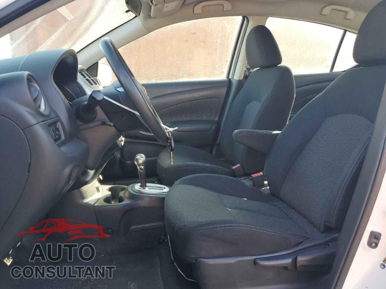 NISSAN VERSA 2019 - 3N1CN7AP3KL875424