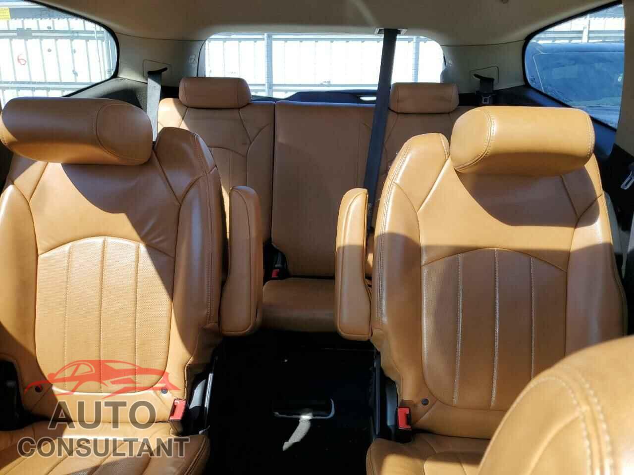 CHEVROLET TRAVERSE 2013 - 1GNKRLKD0DJ100204