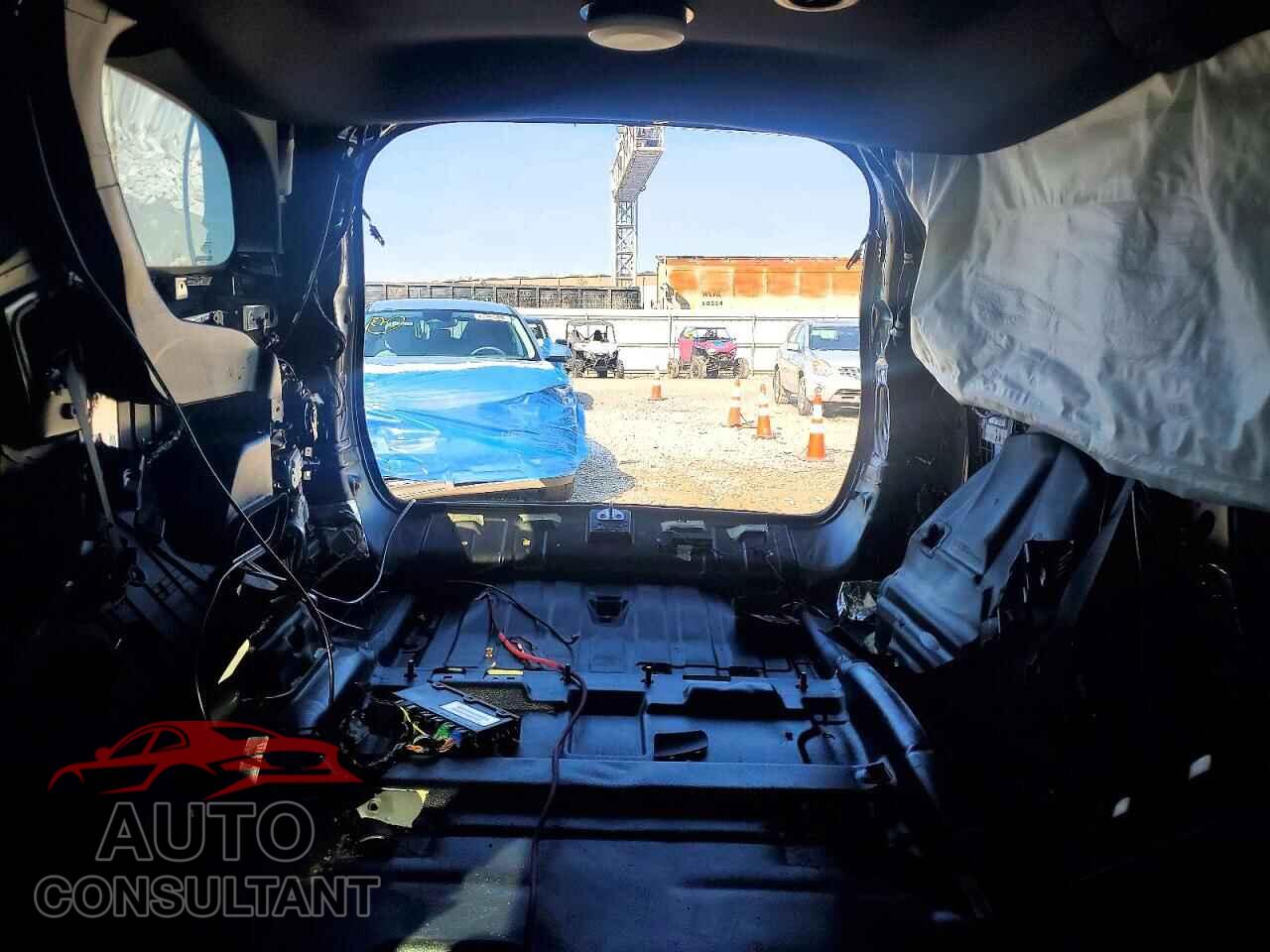 DODGE DURANGO 2023 - 1C4SDJFT1PC637976