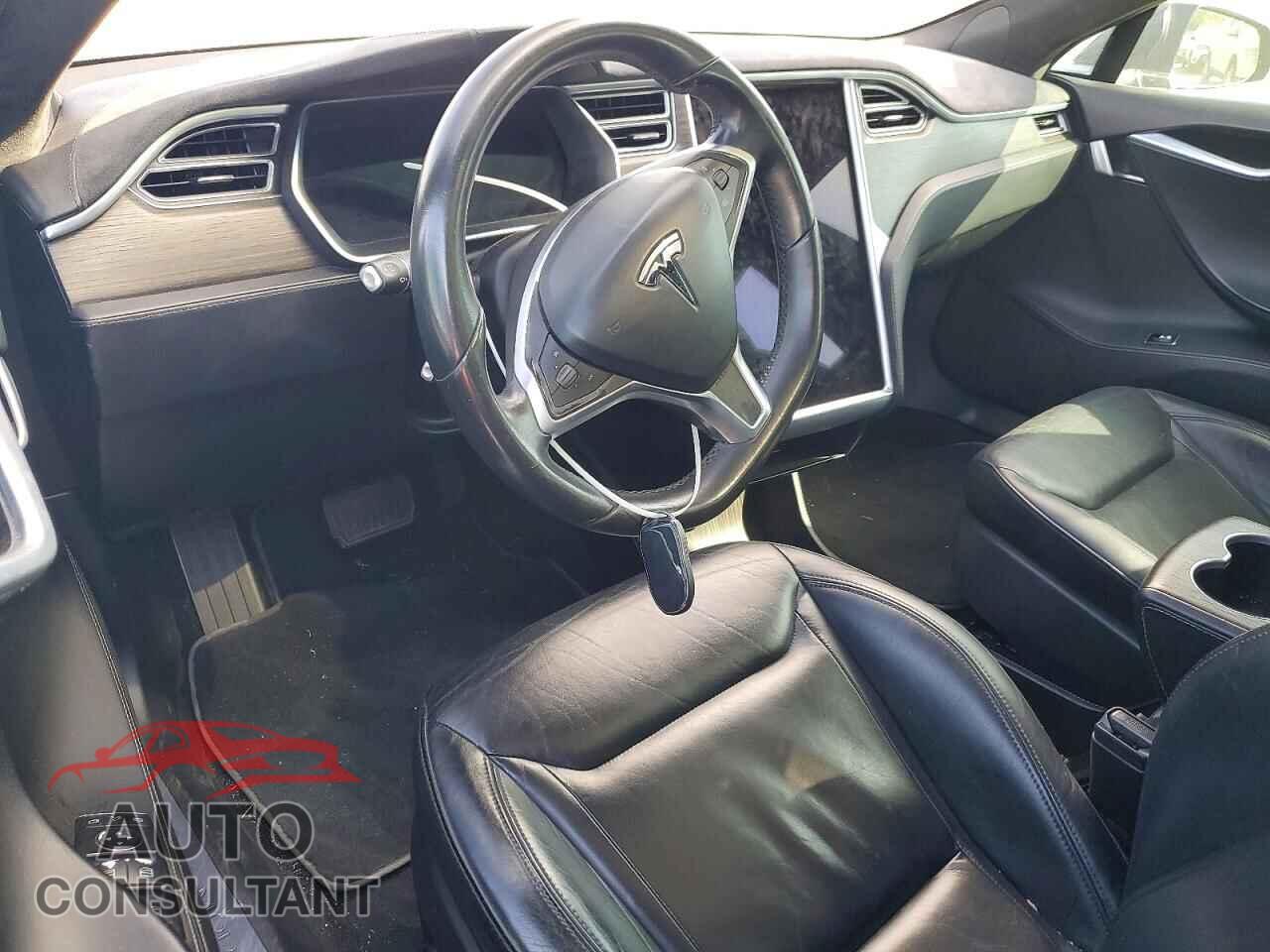 TESLA MODEL S 2015 - 5YJSA1E11FF110532
