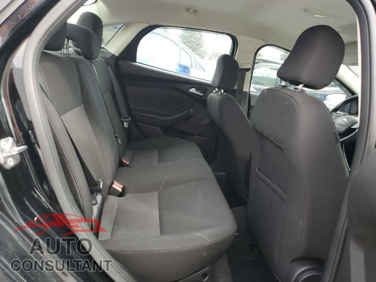 FORD FOCUS 2016 - 1FADP3F21GL218812
