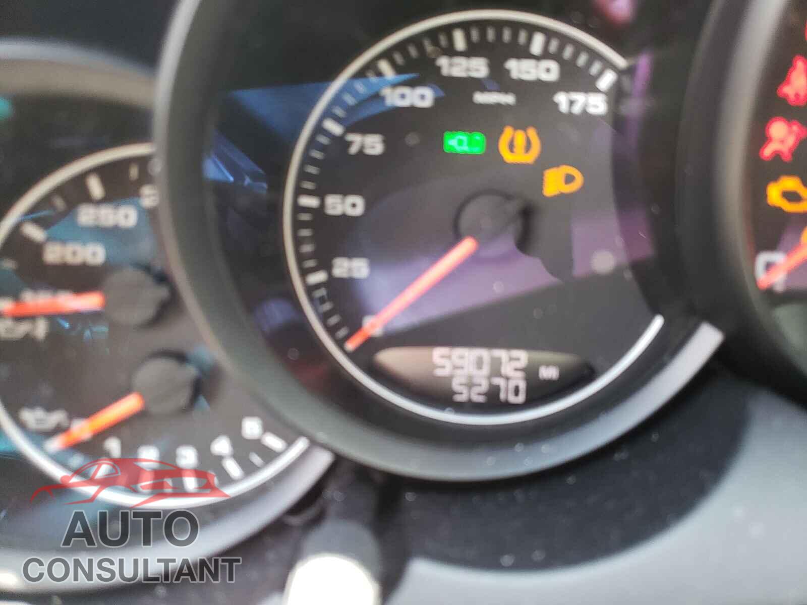 PORSCHE CAYENNE 2016 - WP1AA2A21GLA08841