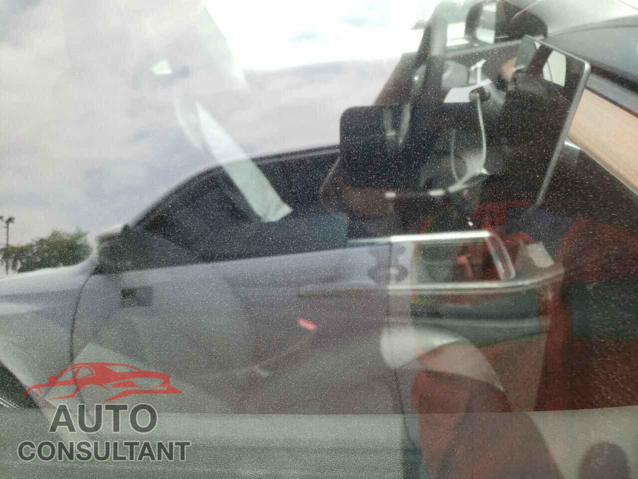 TESLA MODEL Y 2022 - 7SAYGDEF0NF393707