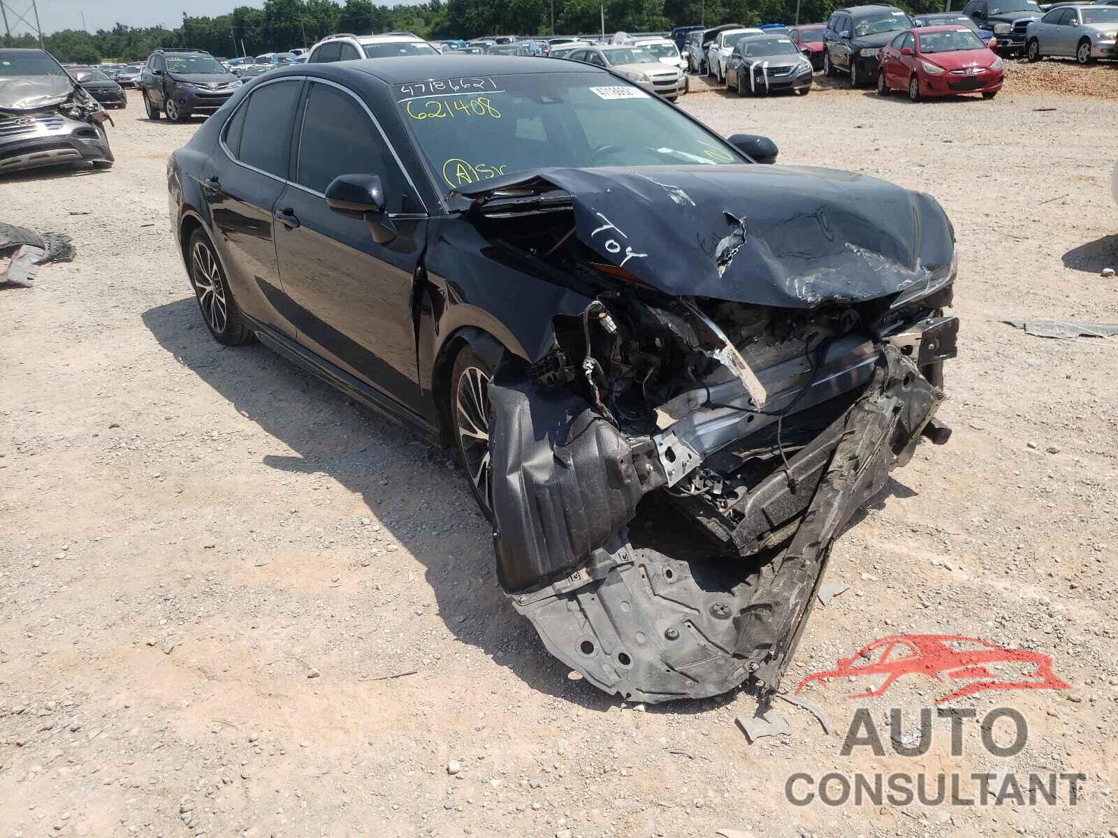 TOYOTA CAMRY 2018 - 4T1B11HK2JU621408