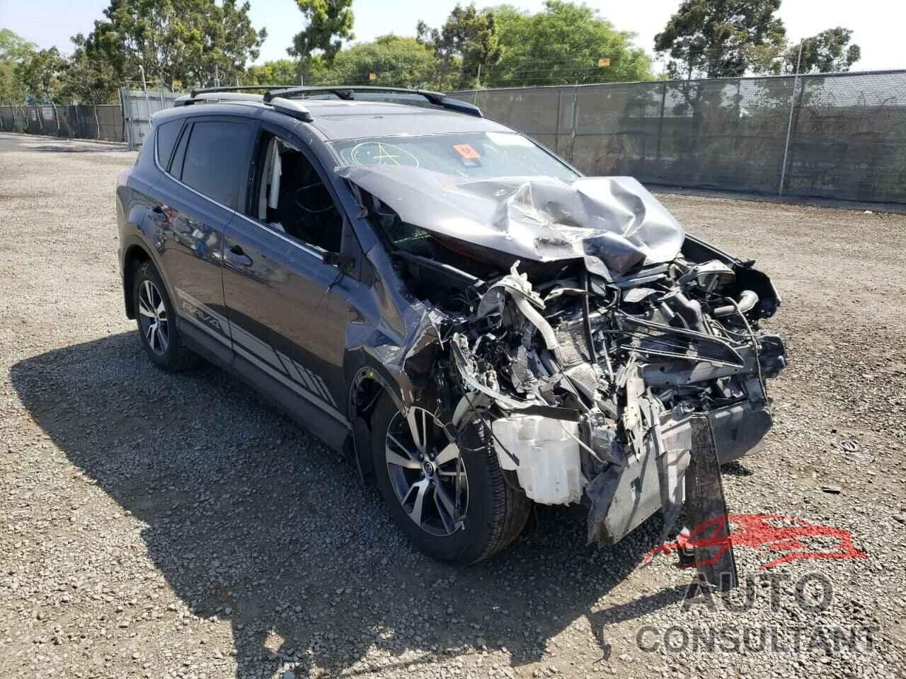TOYOTA RAV4 2018 - JTMWFREV4JJ733584
