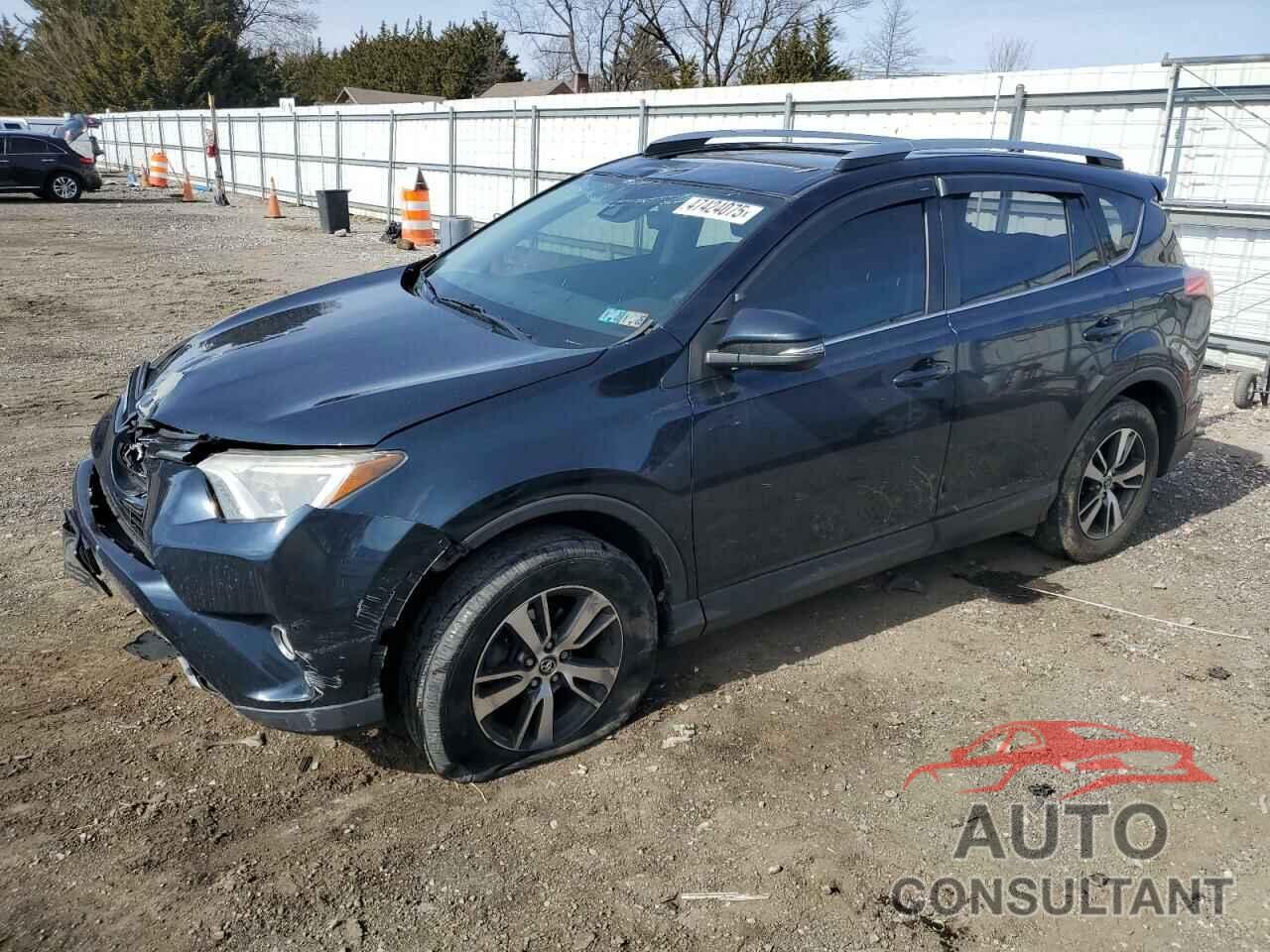 TOYOTA RAV4 2017 - JTMRFREV7HJ701171
