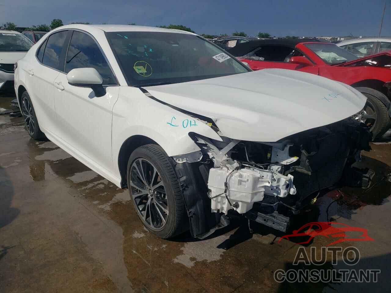 TOYOTA CAMRY 2018 - 4T1B11HK9JU641283