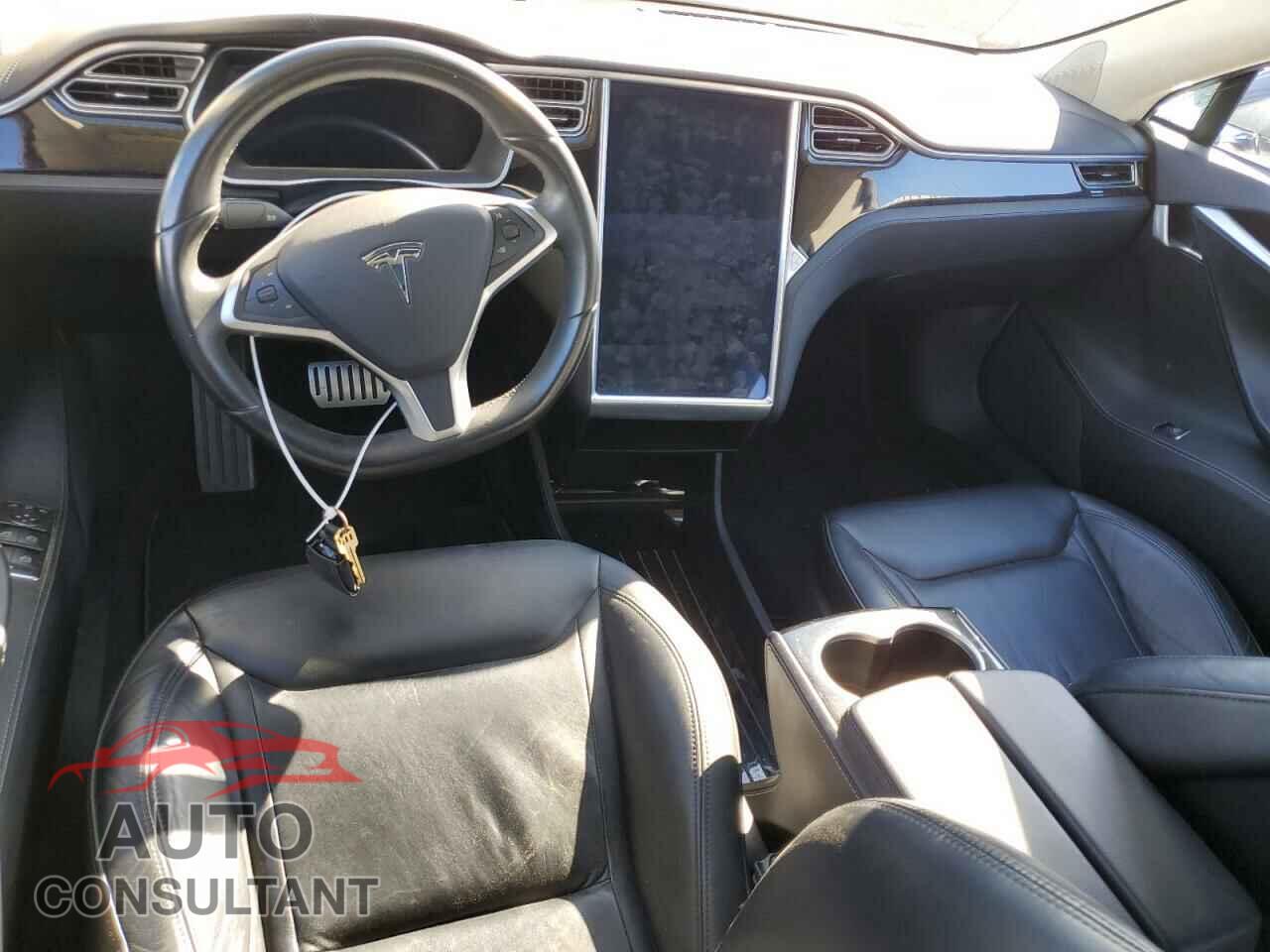 TESLA MODEL S 2015 - 5YJSA1E46FF116319
