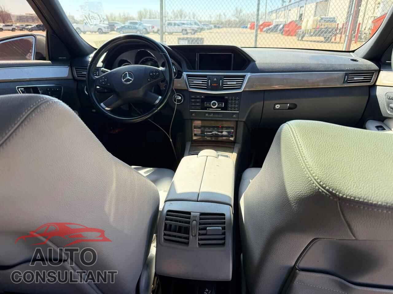 MERCEDES-BENZ E-CLASS 2011 - WDDHF2EB9BA450370