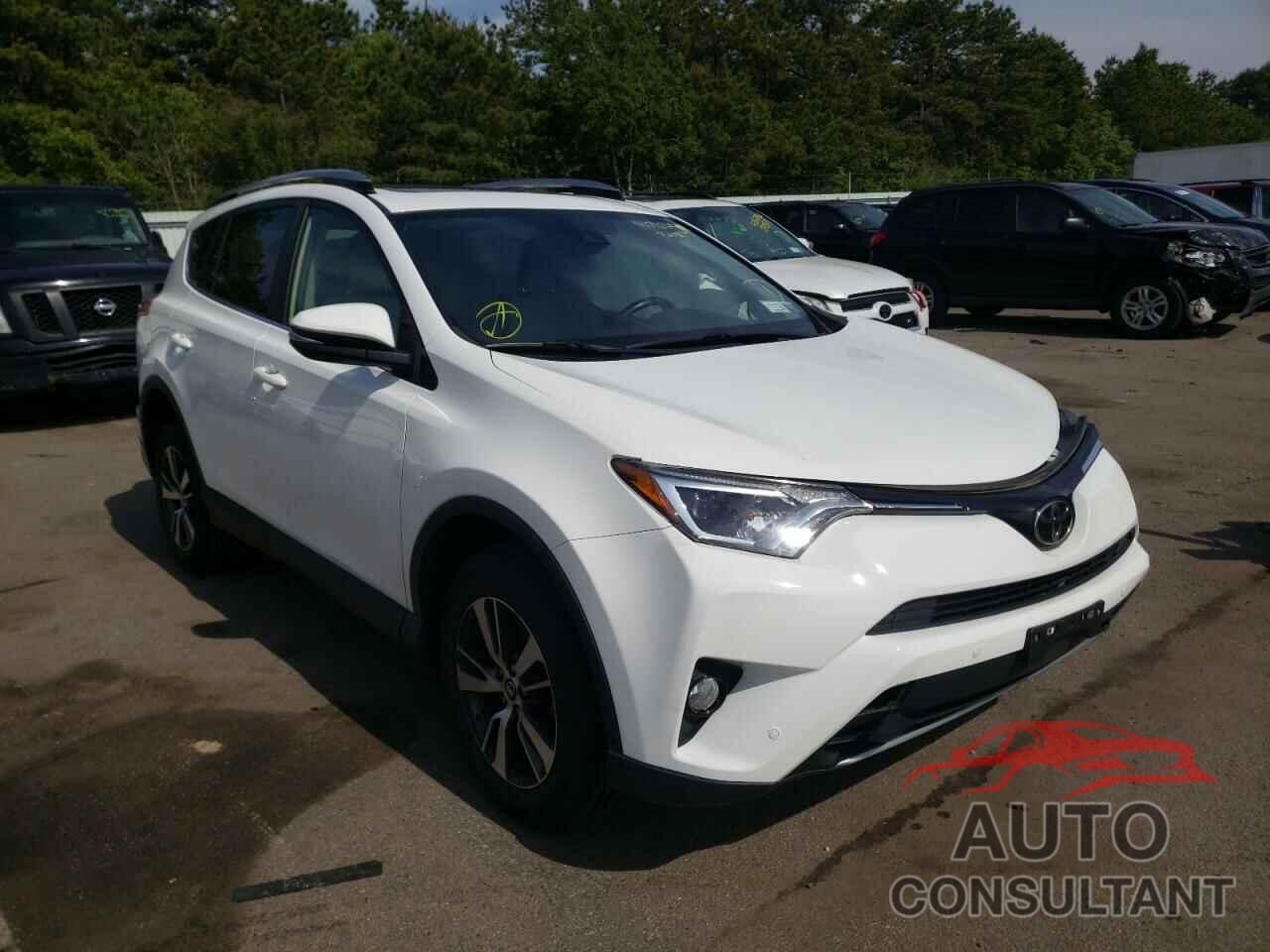 TOYOTA RAV4 2017 - JTMRFREV9HJ700877