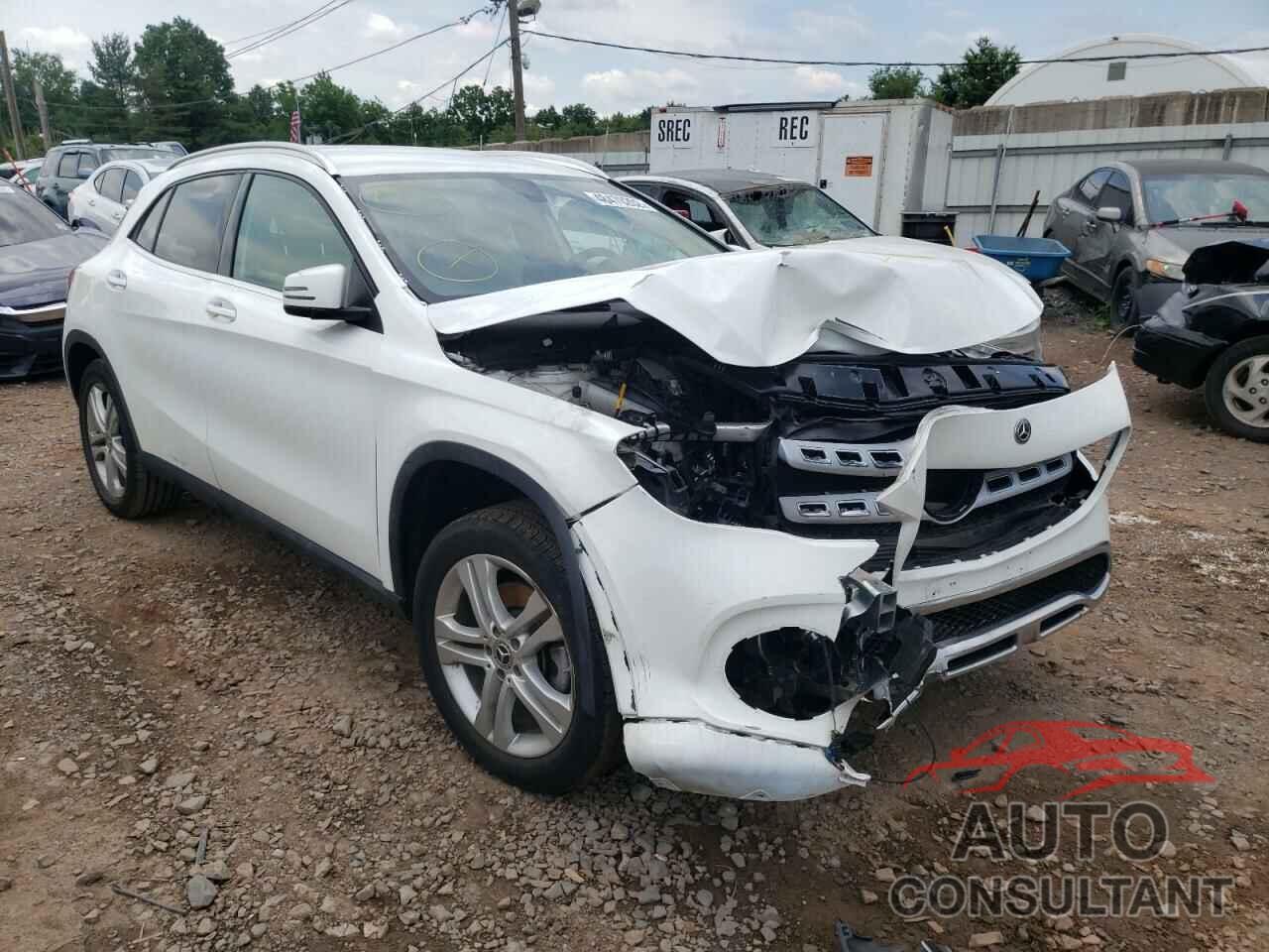 MERCEDES-BENZ GLA-CLASS 2019 - WDCTG4GB1KU013448