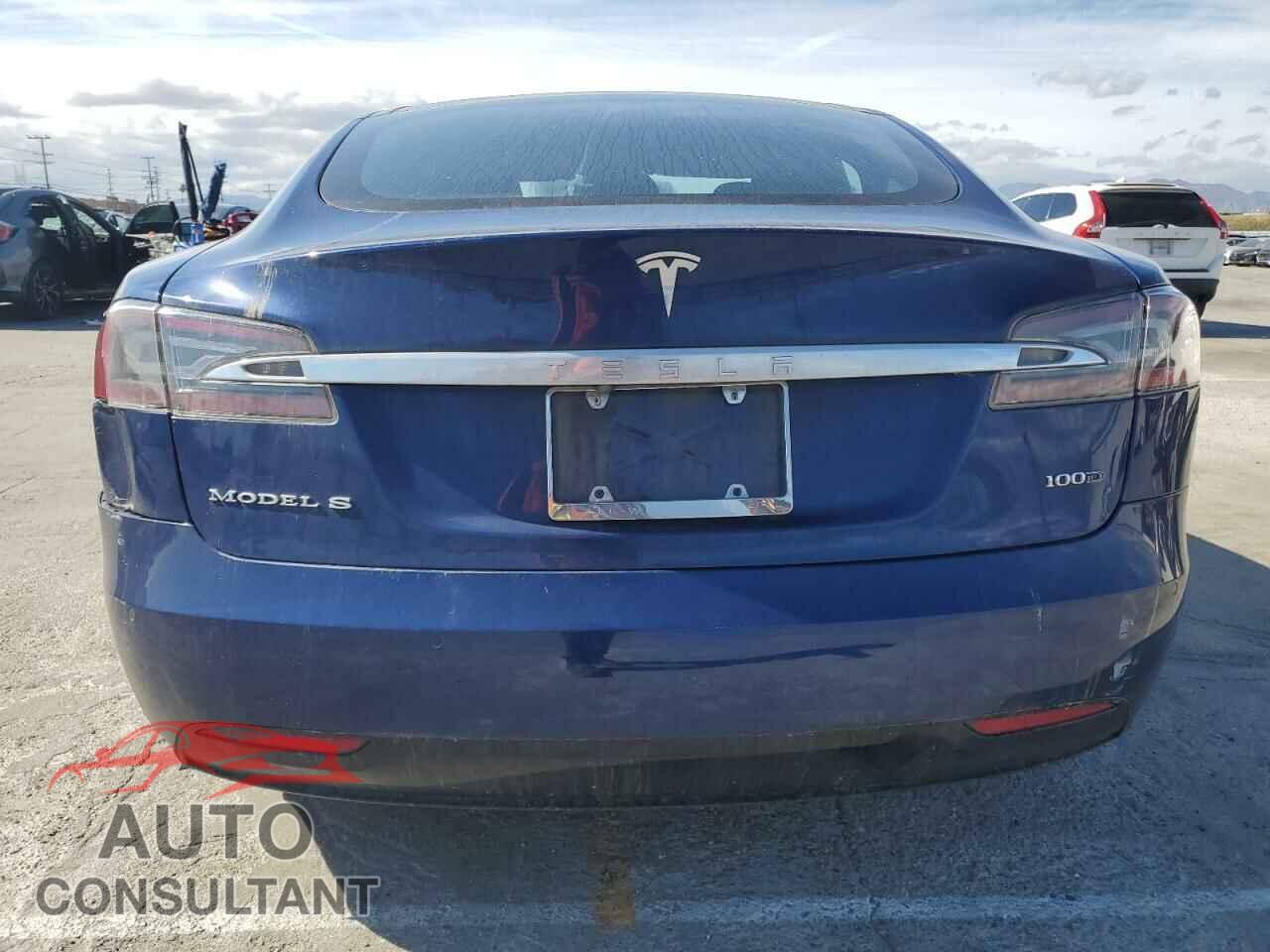 TESLA MODEL S 2018 - 5YJSA1E28JF267766