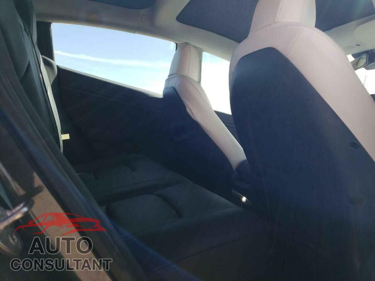 TESLA MODEL 3 2021 - 5YJ3E1EB9MF939895