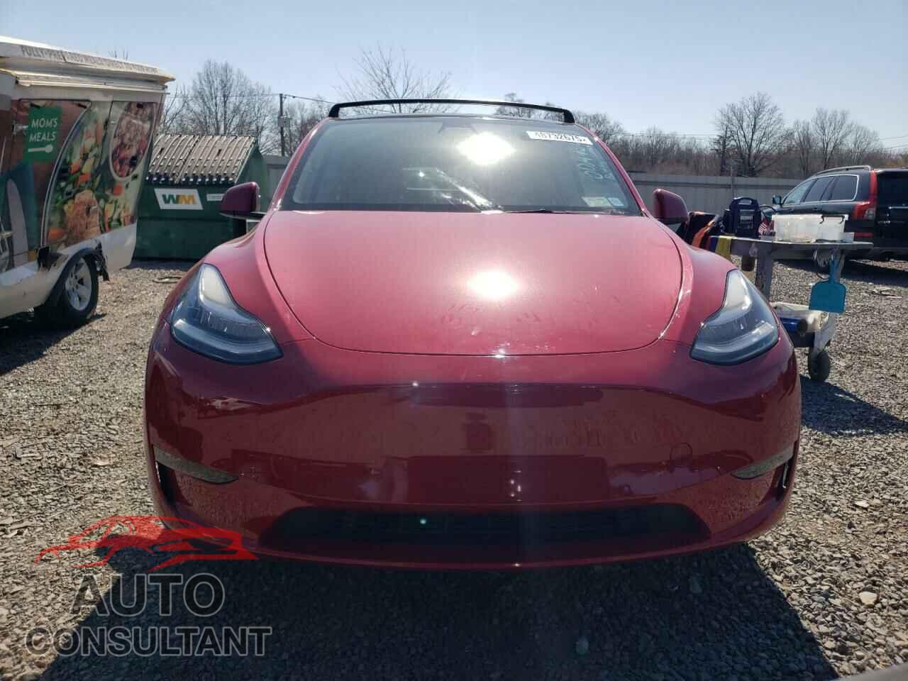 TESLA MODEL Y 2021 - 5YJYGDED5MF132972