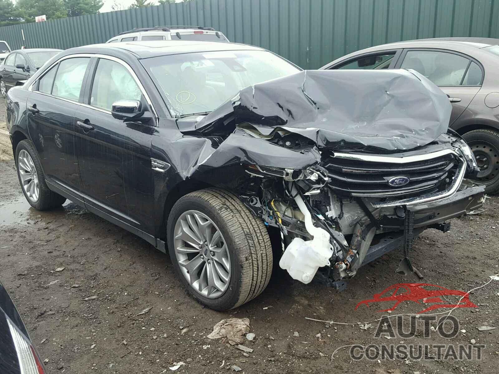 FORD TAURUS 2018 - 1FAHP2F88JG130128