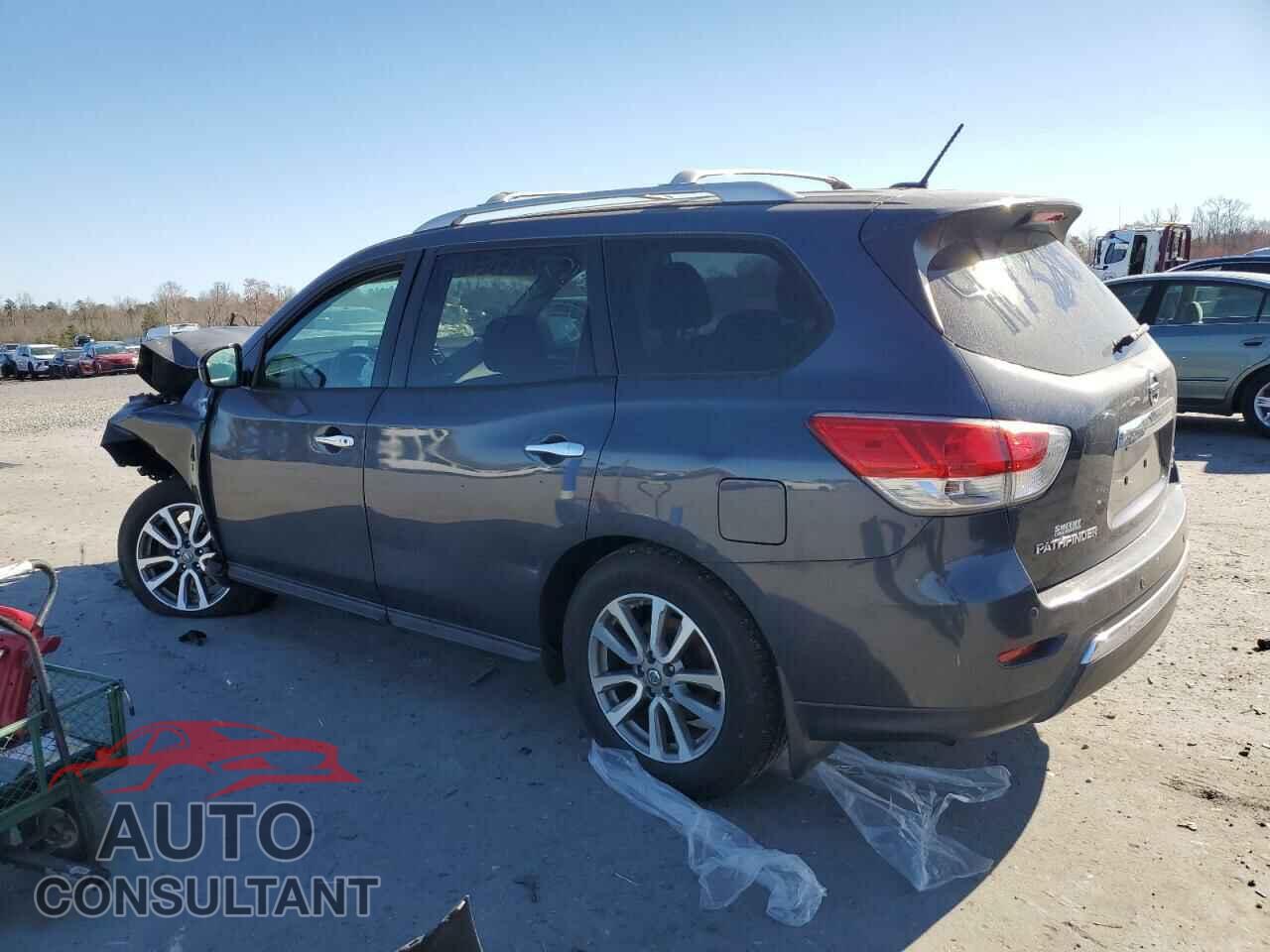 NISSAN PATHFINDER 2013 - 5N1AR2MM2DC627687