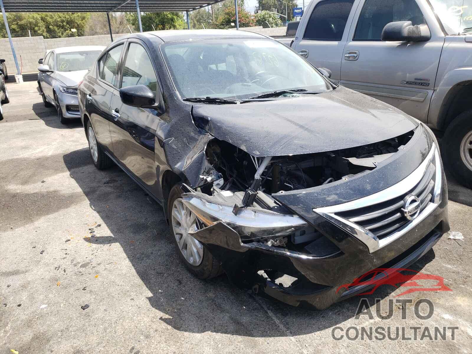 NISSAN VERSA 2019 - 3N1CN7AP7KL829000
