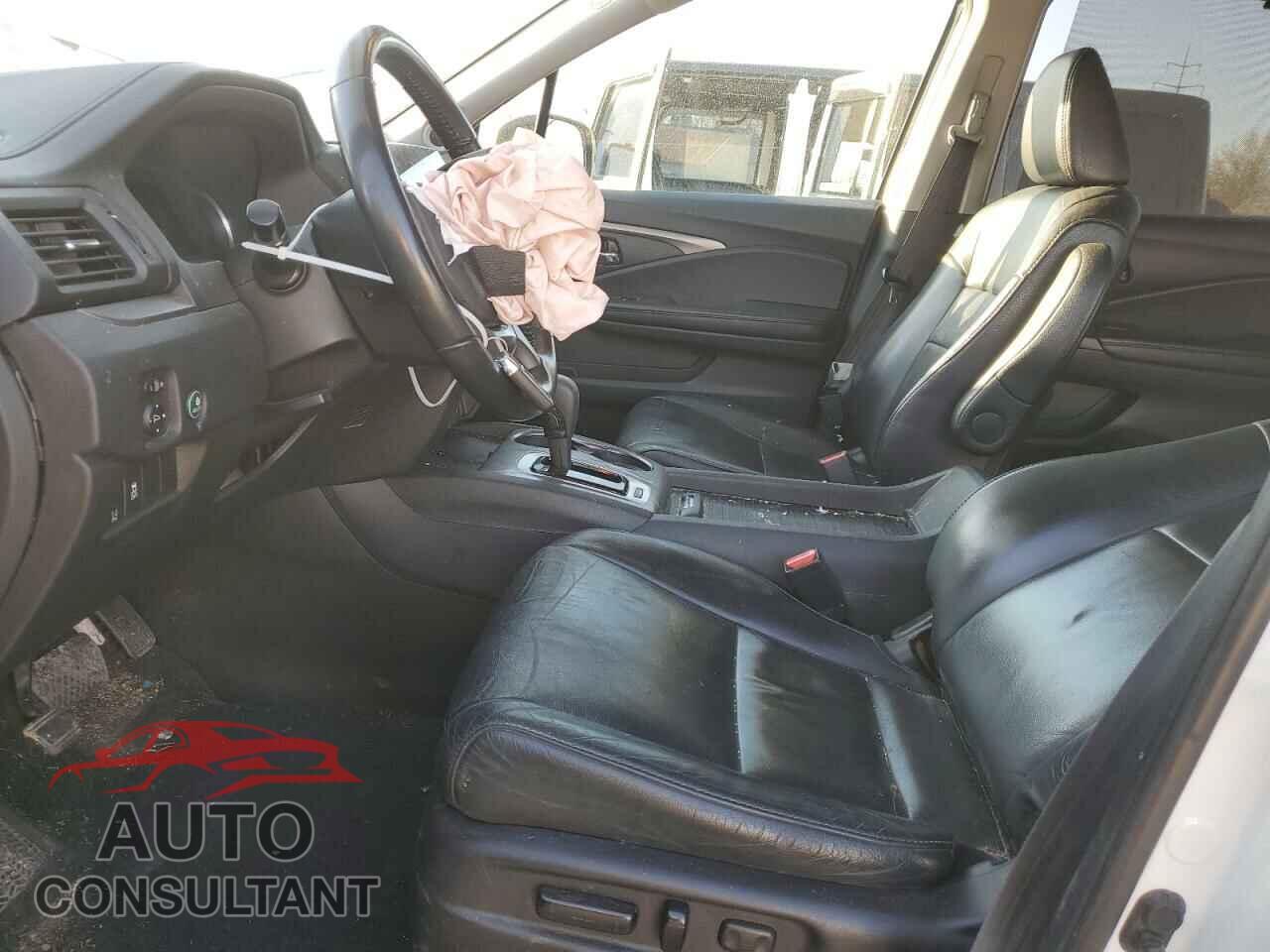 HONDA PILOT 2019 - 5FNYF6H58KB052890